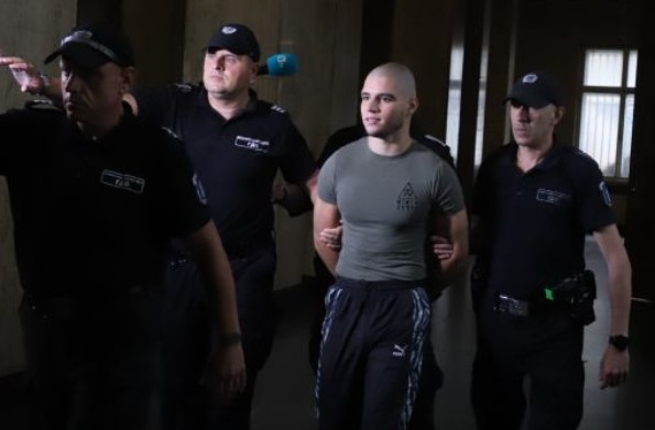 18-годишният прокурорски син Васил Михайлов е предаден на съд за